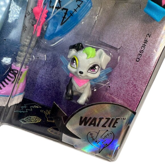 Monster High Frankie Stein Doll w/ Pet Zombie Horror Goth Punk Emo Alternative - Picture 12 of 12